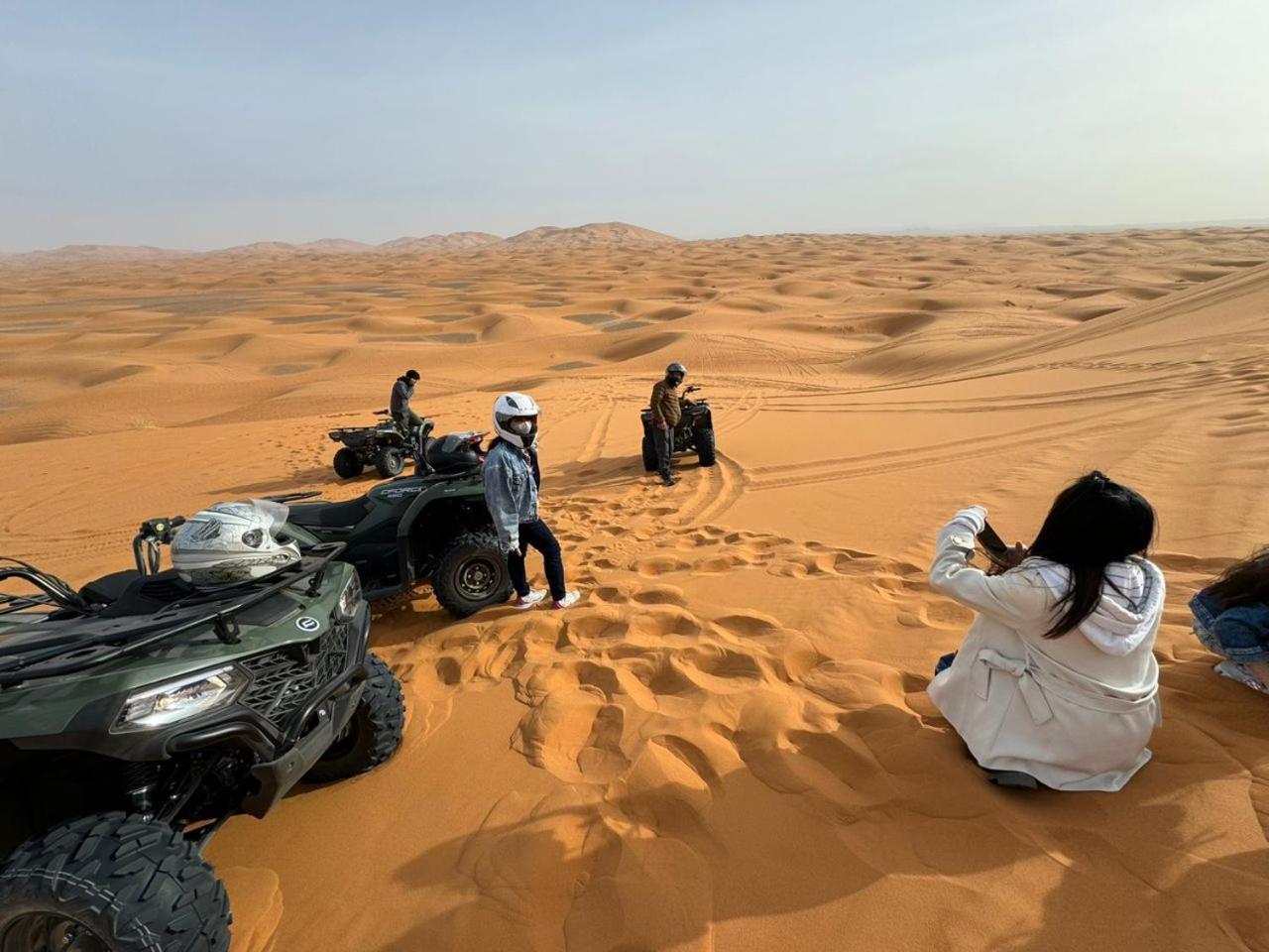 Riad Kasbah Le Touareg Merzouga Esterno foto